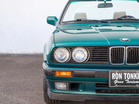 Used 1992 BMW 325i Convertible RWD image 44
