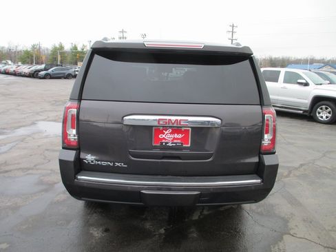 Used 2016 GMC Yukon XL Denali w/ Open Road Package image 4