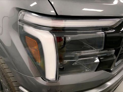 New 2025 Ford F150 Lariat w/ Equipment Group 501A Mid image 13