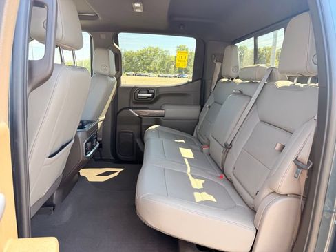 Used 2021 Chevrolet Silverado 1500 LTZ w/ LTZ Premium Package AWD/4WD image 16