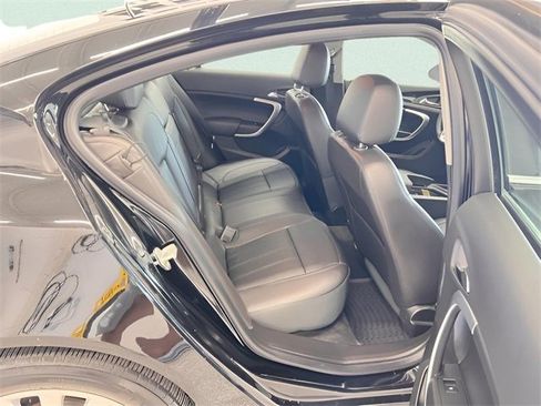 Used 2013 Buick Regal Premium image 8