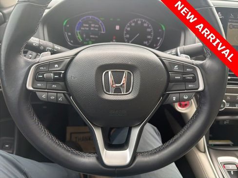 Used 2018 Honda Accord Touring image 14