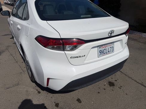 Used 2023 Toyota Corolla LE FWD image 11