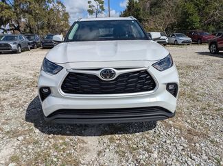 Certified 2025 Toyota Highlander XLE video 2