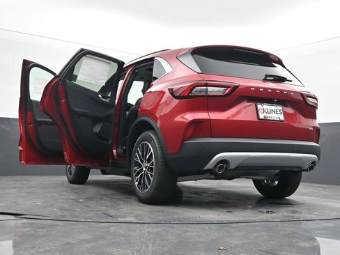 New 2026 Ford Escape SE image 74