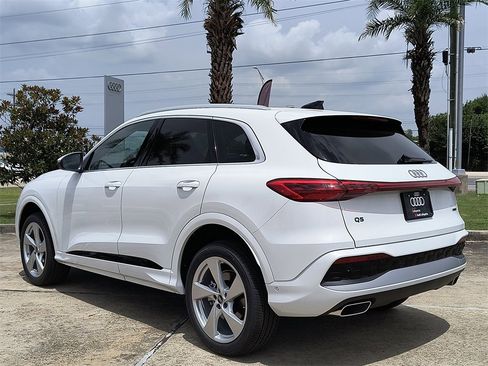 New 2025 Audi Q5 Premium Plus image 3