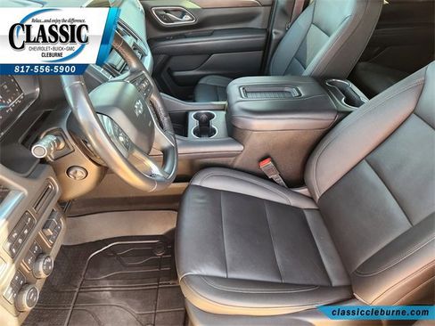 Used 2022 Chevrolet Suburban Z71 w/ Z71 Off-Road Package image 12