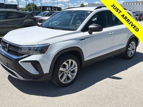 Used 2023 Volkswagen Taos S AWD/4WD image 3