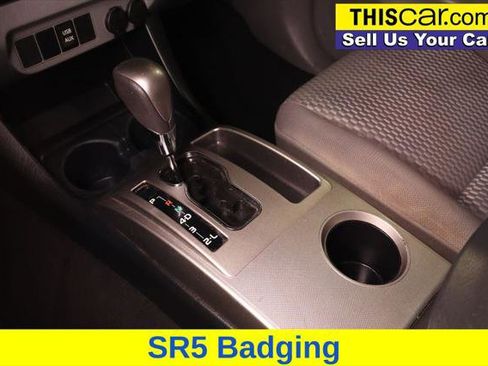 Used 2015 Toyota Tacoma PreRunner image 17