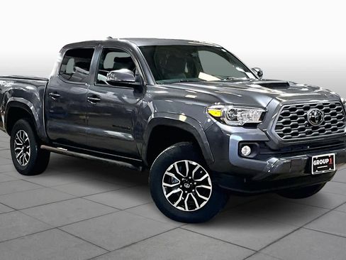 Certified 2022 Toyota Tacoma TRD Sport w/ Technology Package image 3