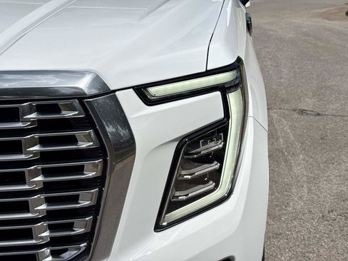 Used 2026 GMC Yukon XL Denali w/ Denali Reserve Package AWD/4WD image 11