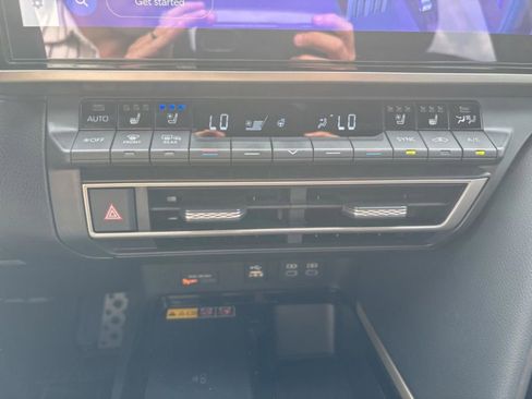 Used 2025 Toyota Camry XSE w/ Premium Plus Package image 22