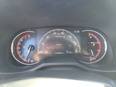 Used 2023 Toyota RAV4 XLE image 27