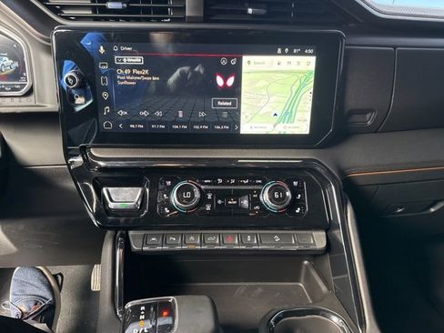 Used 2023 GMC Sierra 1500 AT4 w/ AT4 Premium Package image 10