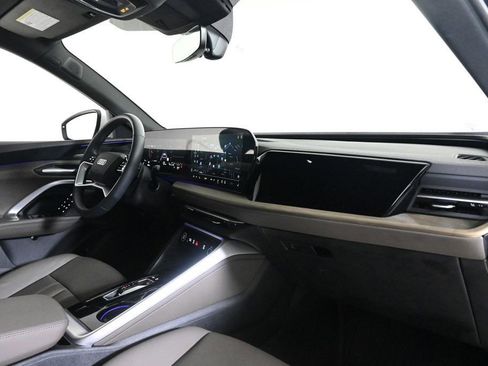 Used 2025 Audi Q5 Premium Plus w/ Premium Plus image 15