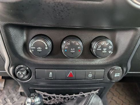 Used 2013 Jeep Wrangler Unlimited Sahara w/ Trailer Tow Group image 16