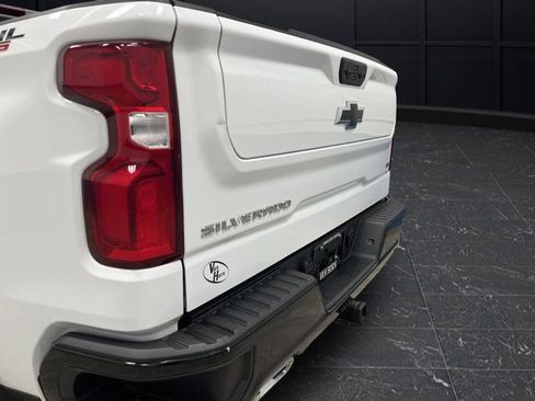 Used 2024 Chevrolet Silverado 1500 LT Trail Boss w/ Protection Package image 35