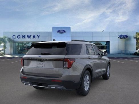 New 2026 Ford Explorer Active w/ Active Comfort Package image 8