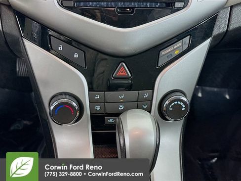 Used 2013 Chevrolet Cruze Eco image 15