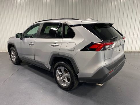 Used 2022 Toyota RAV4 XLE image 17