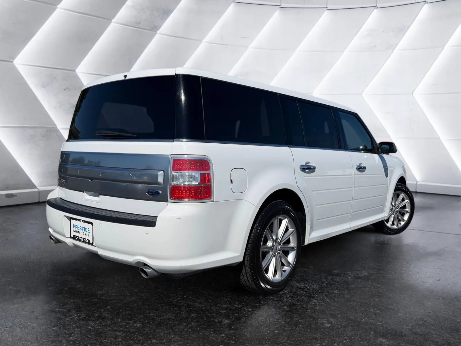 Used 2019 Ford Flex Limited FWD image 5