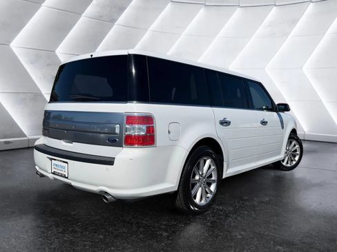 Used 2019 Ford Flex Limited FWD image 5