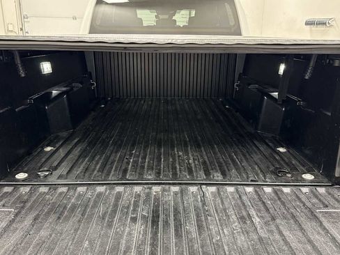 Used 2024 Toyota Tacoma TRD Off-Road image 28