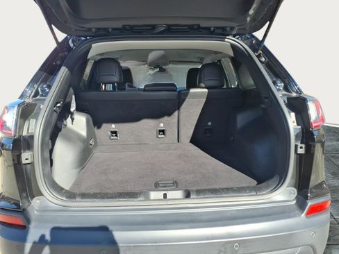 Used 2020 Jeep Cherokee Latitude Plus image 15