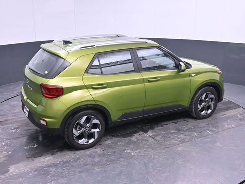 Used 2022 Hyundai Venue SEL image 23