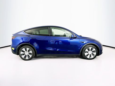 Used 2023 Tesla Model Y Long Range image 10