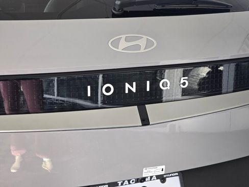 New 2026 Hyundai Ioniq 5 SE image 15