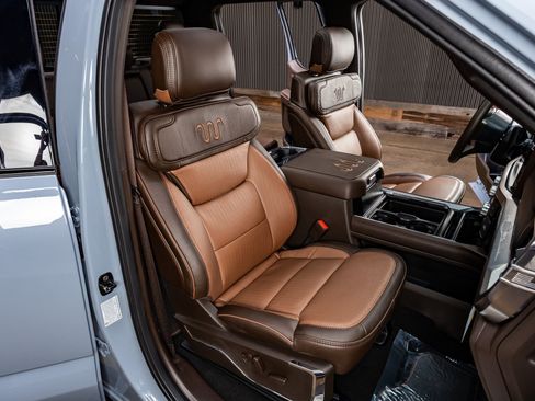 Used 2026 Ford F250 King Ranch w/ Chrome Package image 31