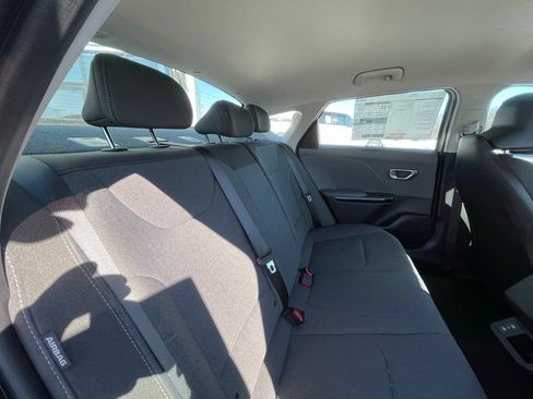 New 2026 Kia K4 LXS image 27