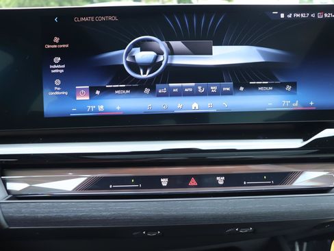 New 2027 BMW 530i w/ Premium Package RWD image 29