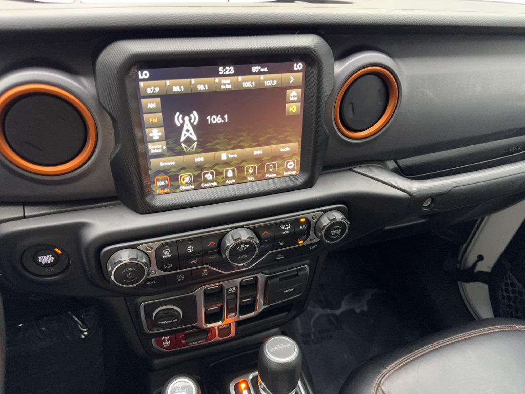 Used 2023 Jeep Gladiator Mojave w/ LED Lighting Group AWD/4WD image 62