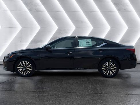 New 2026 Nissan Altima 2.5 SV FWD image 5