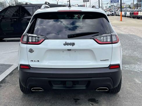 Used 2019 Jeep Cherokee Latitude Plus w/ Cold Weather Group image 4
