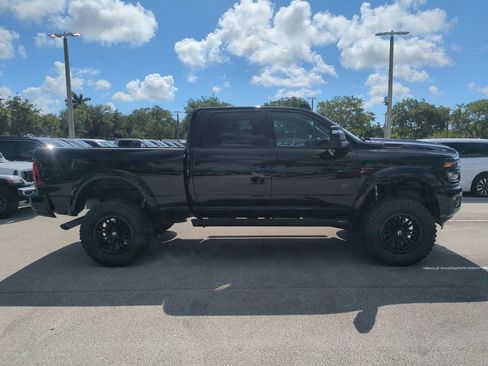 New 2026 RAM 2500 Big Horn AWD/4WD image 4