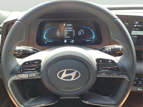 Used 2025 Hyundai Elantra Sport w/ Cargo Package FWD image 13