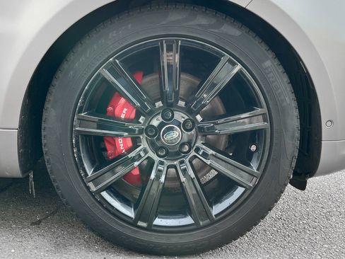 Used 2020 Land Rover Range Rover Sport HST image 11
