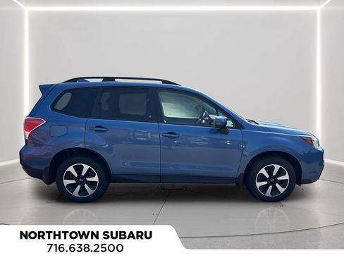 Used 2018 Subaru Forester 2.5i Premium w/ All-Weather Package AWD/4WD image 3