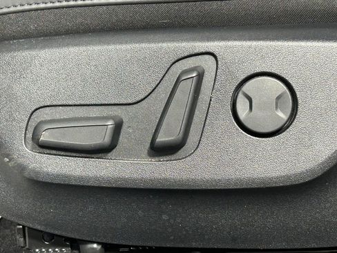 Used 2024 Kia EV6 Light RWD image 33