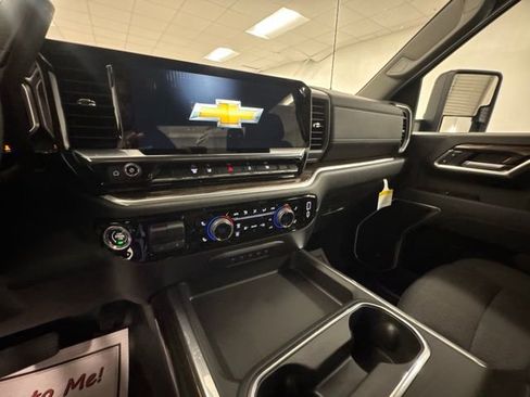 New 2026 Chevrolet Silverado 3500 LT w/ Convenience Package image 15