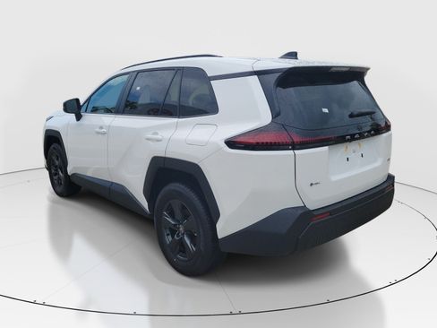 Used 2026 Toyota RAV4 LE FWD image 5