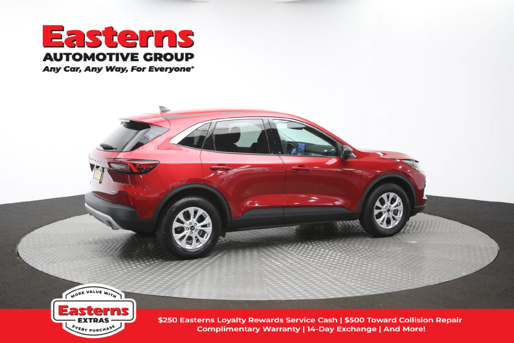 Used 2023 Ford Escape Active AWD/4WD image 44