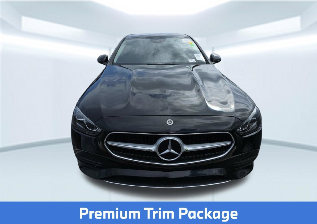 Used 2022 Mercedes-Benz C 300 Sedan image 2
