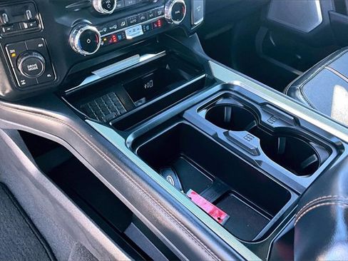 Used 2023 Ford F350 Platinum image 13