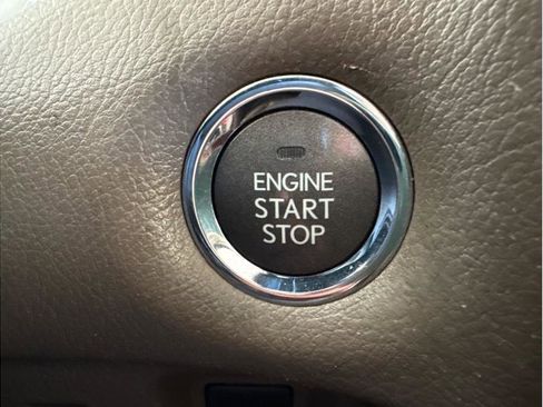 Used 2010 Lexus GX 460 image 19