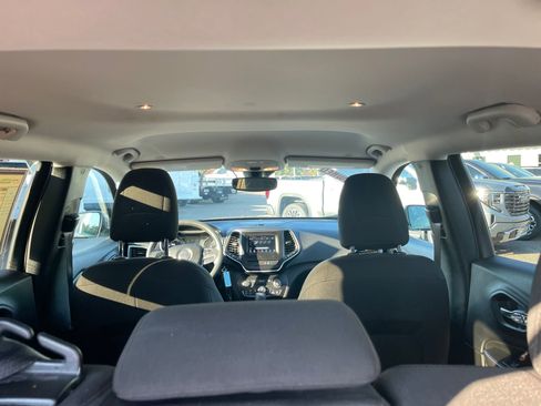 Used 2021 Jeep Cherokee Latitude image 26