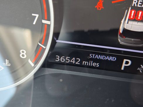 Used 2025 Nissan Rogue SV FWD image 26